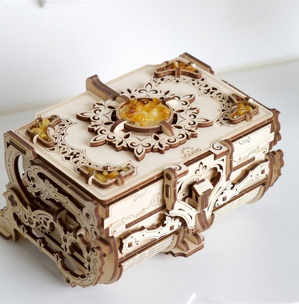 Amber box - Jantárová skrinka